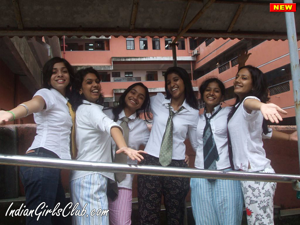 Desi College Babes In Night Dress Indian Girls Club Nude Indian Girls And Hot Sexy Indian Babes