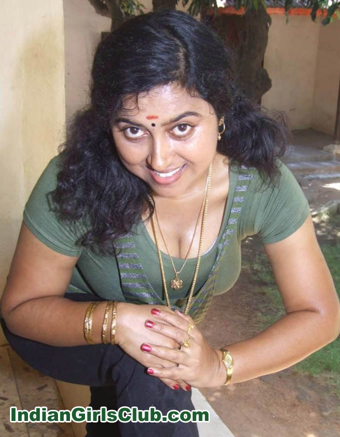 Dollywood Launching Blog Mallu Aunty Cleavage Show Hot Sex Picture
