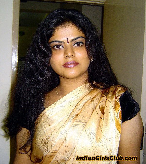 sexy south indian aunty saree nude