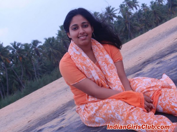 cute malayalee girls pic