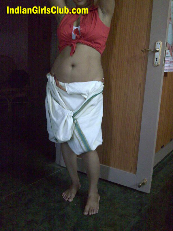 kerala girls in dhoti