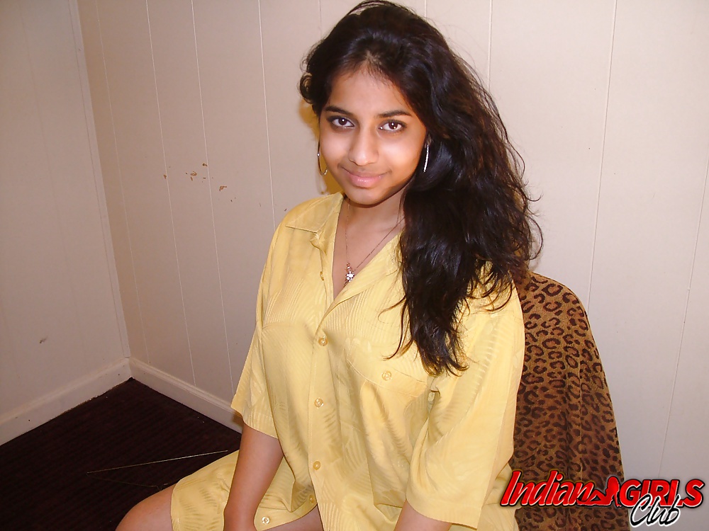 Indian Babe Preeti Nude Indian Girls Club