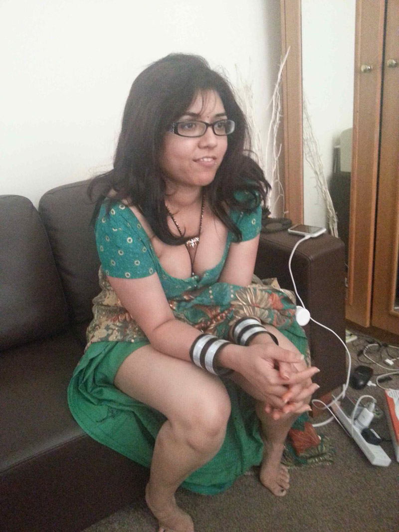 Gujarati Indian Bhabhi Nude Big Boobs