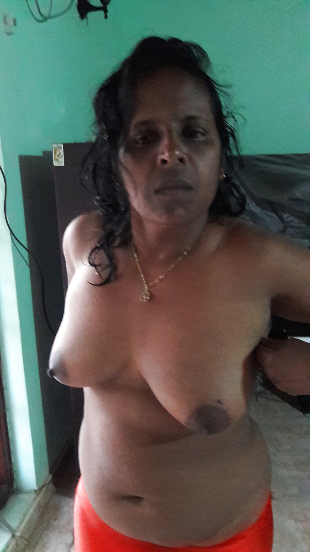 Sweet Loving Indian Slut Wife