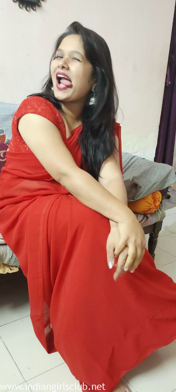 Mature Married Indian Homemaker In Red Sari Nude Show Indian Girls Club