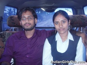 mallu girl with her boyfriend in a car