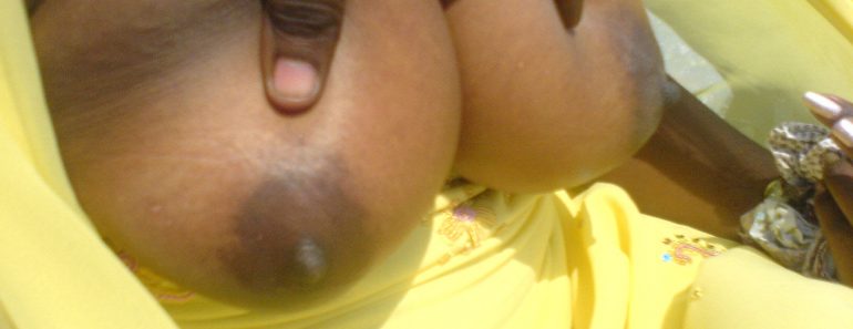 chudidhar boobs outside