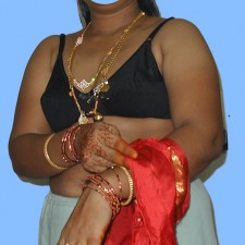 3 diwali nude aunty