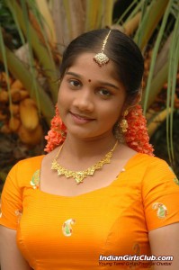 pavadai chattai girl hot 1