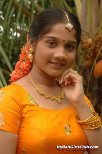 pavadai chattai girl hot 2