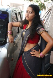 unmarried half saree girl 15