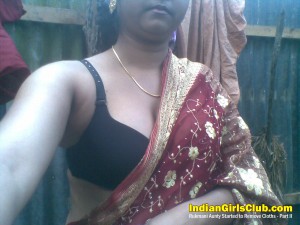 rukmani aunty removing cloths 2