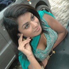 Indian Girls Cleavage 3