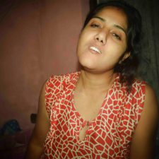 Horny Indian Bhabhi Raveena Sex Photos