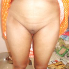 XXX Photos Hot Indian Bhabhi Hairy Pussy