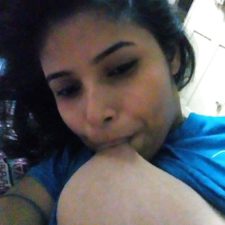 Beautiful Indian College Girl Homemade Pics