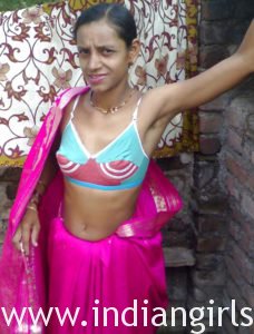 Natural Tits Married Indian Housewife Outdoor Nude