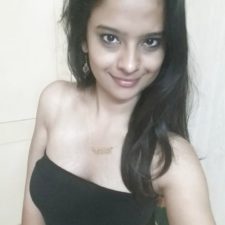 Hot Desi Babe Taking Her Nude Self Photos