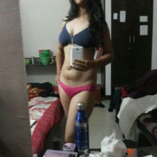 Hot Desi Babe Taking Her Nude Self Photos