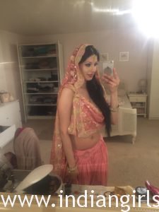 British Indian Bhabhi Taking Nude Selfie