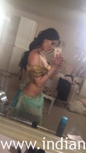 British Indian Bhabhi Taking Nude Selfie