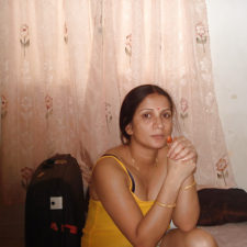 Indian Bhabhi Padma Erotic Bedroom Photos