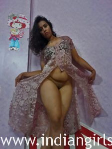 Indian Sex Photos Of Desi College Girl Filmed Naked