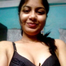 Indian College Girl Porn Squeezing Her Big Tits Filmed By Boyfriend