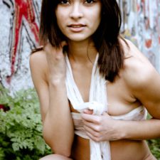 Indian XXX Model Jassi Stripping Naked Outdoor Porn Photos