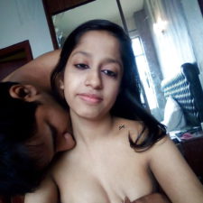 Real Amateur Indian Couple XXX Filmed Naked