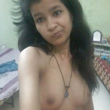 Seductive Indian College Girl Nude Selfie Porn