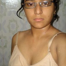 Beautiful Indian College Girl Shower Nude Selfie