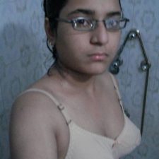 Beautiful Indian College Girl Shower Nude Selfie