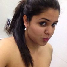 Indian GF In Pink Lingerie Taking Her Nude Photos