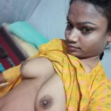 Indian Sex Sagar Girl Nandini Pressing Big Juicy Boobs