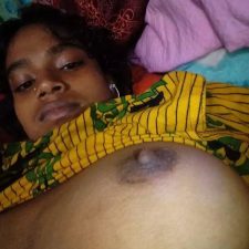 Unseen Indian Teen Porn Showing Natural Desi Tits