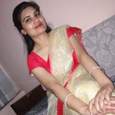 Desi Hot Bhabhi Sonali Nude Selfie