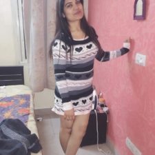 Desi Hot Bhabhi Sonali Nude Selfie