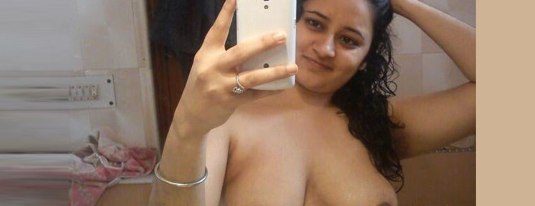 Desi Bhabhi Naked In Bathroom Before Taking Shower