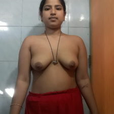 Erotic Indian Young Bhabhi Big Boob Show In Bathroom