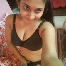 Cute Indian Teen Rashmi In Bathroom Full Naked