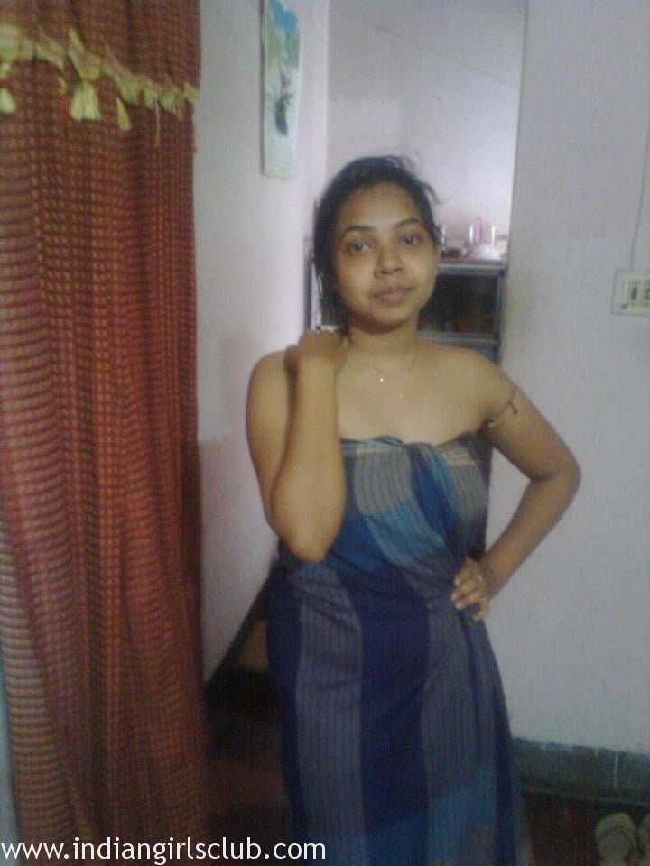 Mature Doodhwali Desi Bhabhi Naked In Bedroom Indian Girls Club 