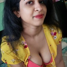 Big Boobs Chubby Indian Teen Bina Sex Exposing Herself