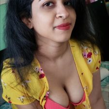 Big Boobs Chubby Indian Teen Bina Sex Exposing Herself