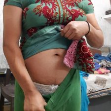 Bengali Bhabhi In Shalwar Suit Showing Her Hairy Pussy