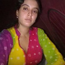 Pakistani Punjabi Bhabhi Huge Big Boobs Revealed