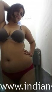 Horny Indian Babe Sex Filmed Inside Bedroom