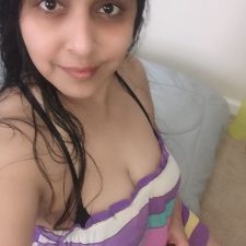 Beautiful Married Indian Bhabhi Unseen Nudes