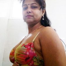 Horny Indian Bhabhi Big Juicy Boobs Free