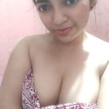 Horny Indian Big Boobs Aunty